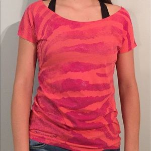Coral/Pink Aeropostale Tee shirt with zebra print.