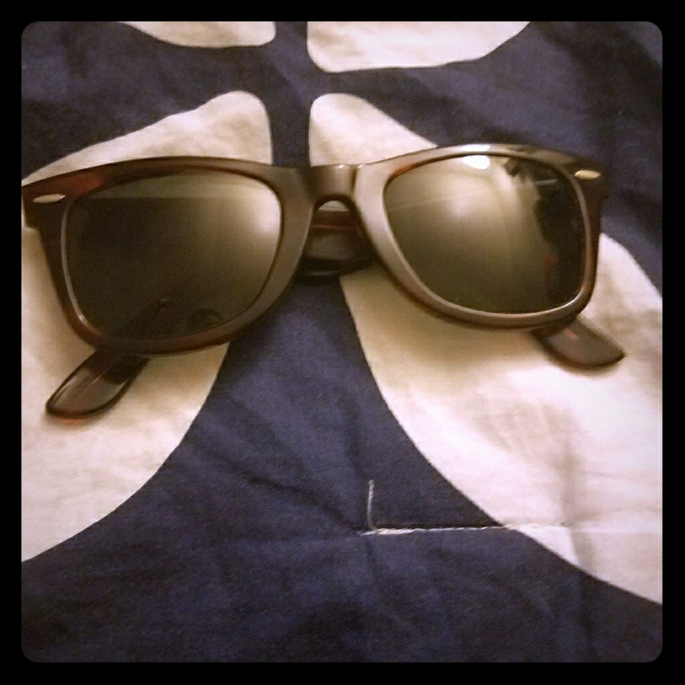 Ray Ban Wayfarers(RARE)