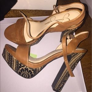 Jessica Simpson (wooden heel)