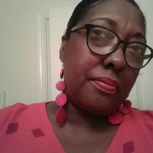 Meet your Posher, Glenda