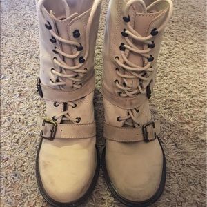 ❤️Combat Boots Camel Colored