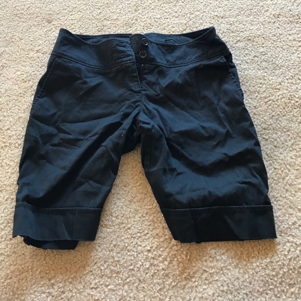 Black pants with buttons