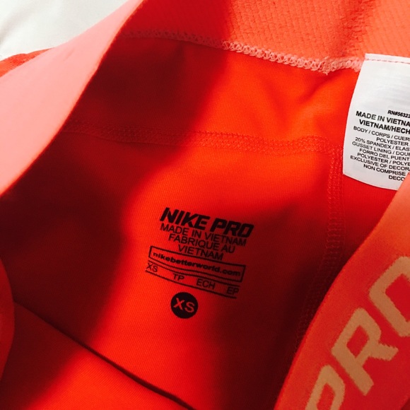 Nike Pro - Picture 2 of 2