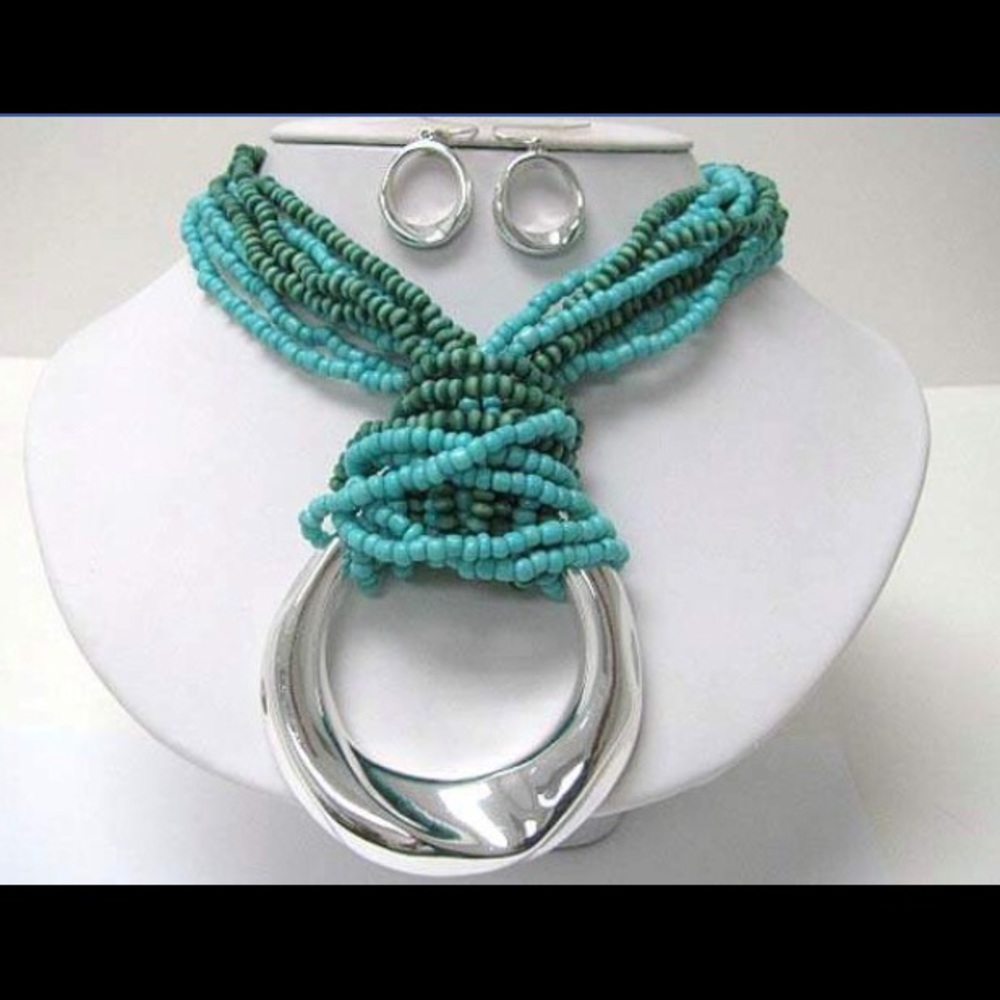 Upscale Turquoise Knotted Statement Necklace Set - image 1