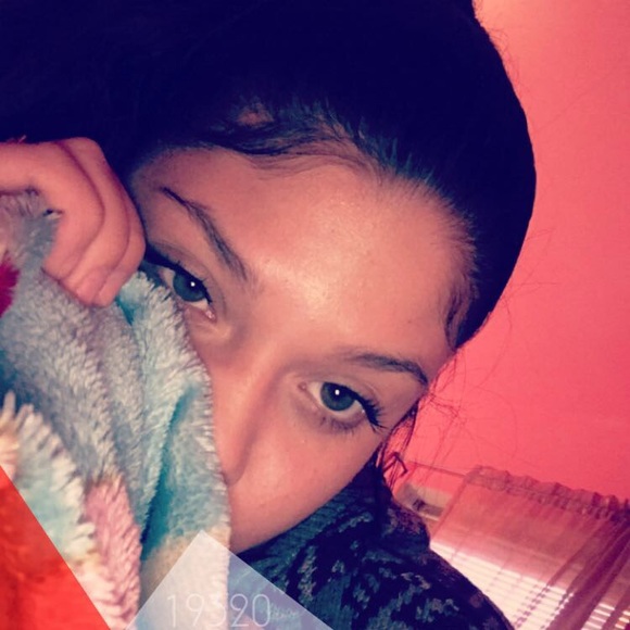 Meet your Posher, Aida - Picture 1 of 1