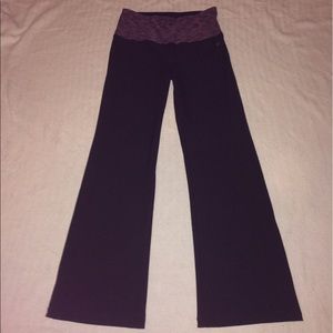 Booty poppin' spandex pants!!!😋