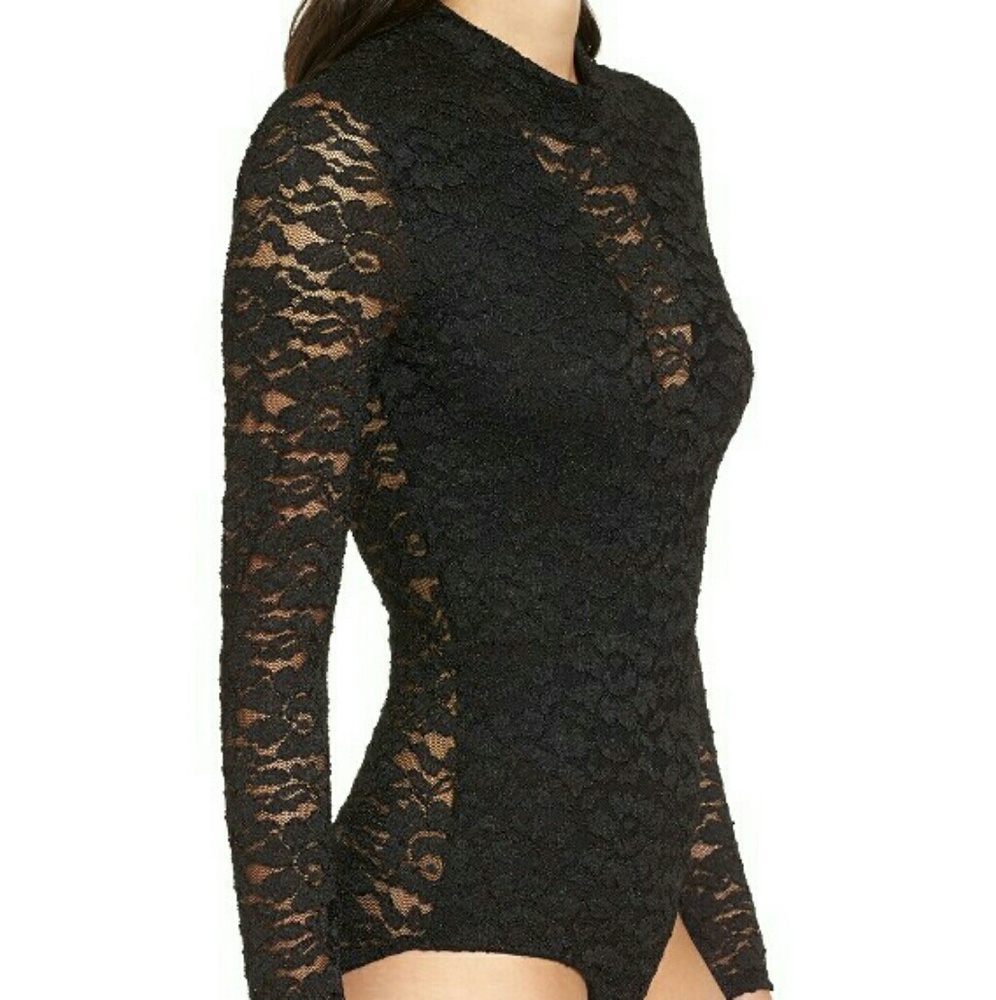Astr lace bodysuit