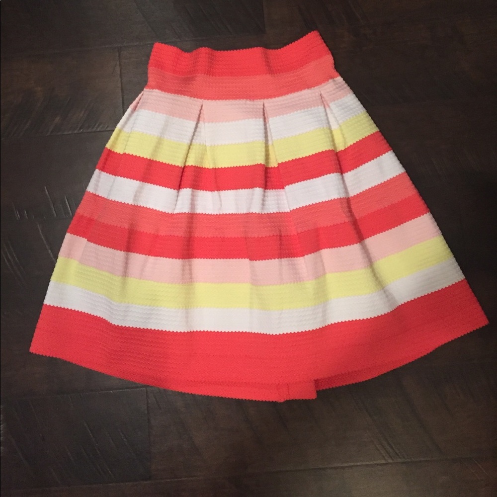 New York & Company high wasted skirt
