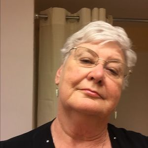 Meet your Posher, Beverly