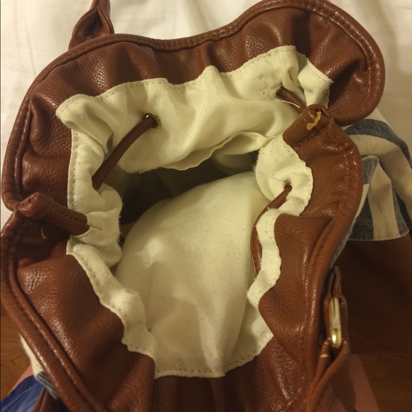 Striped tote bag! - Picture 2 of 3