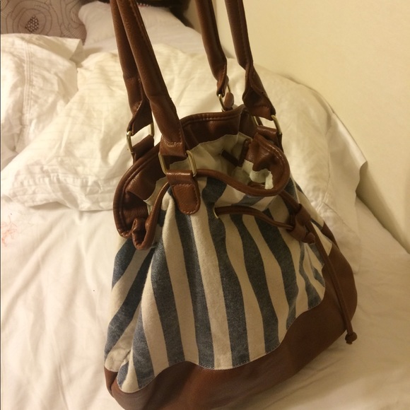 Striped tote bag! - Picture 3 of 3