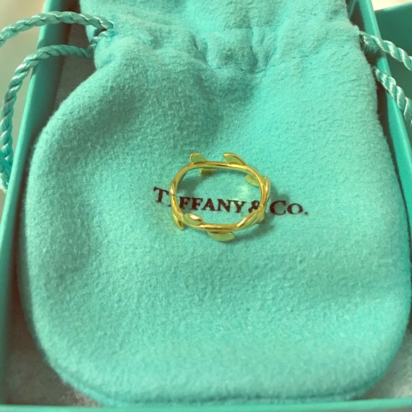 Tiffany & Co. Jewelry - Tiffany Paloma Picasso Olive Leaf Band Ring