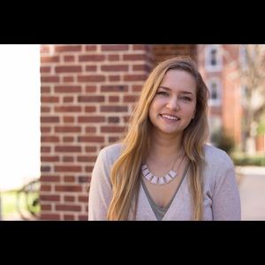 Meet your Posher, Alex