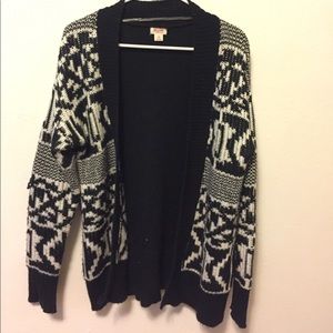 Black and white Mossimo sweater
