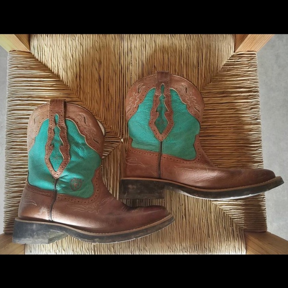 💕SOLD💕 Women's Ariat Boots