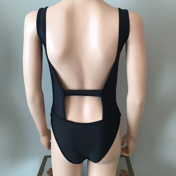 ALL OFFERS CONSIDERED Open back zip up one piece - Picture 7 of 7