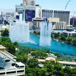 Meet your Posher, Paris