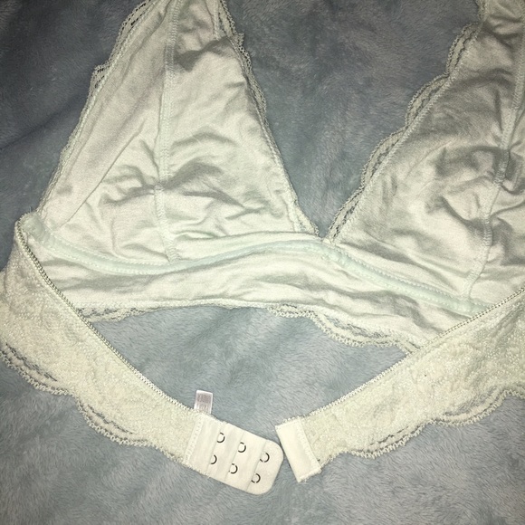 UO Halter Bralette - Picture 4 of 6