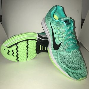 W Nike Air Zoom Structure 18