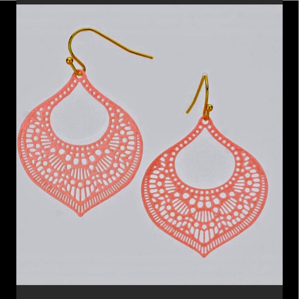 Metal Fan Cutout Earrings - Picture 1 of 2