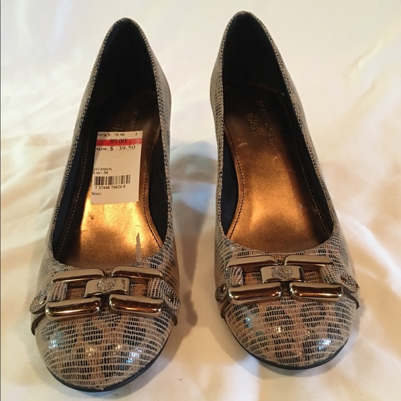 Sold - Picture 2 of 7