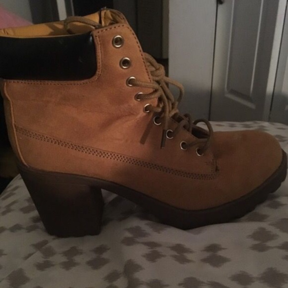 Chunky heel boots