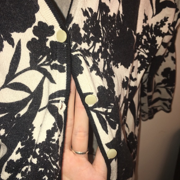 Ann Taylor 3/4 Length Cardigan - Picture 3 of 4