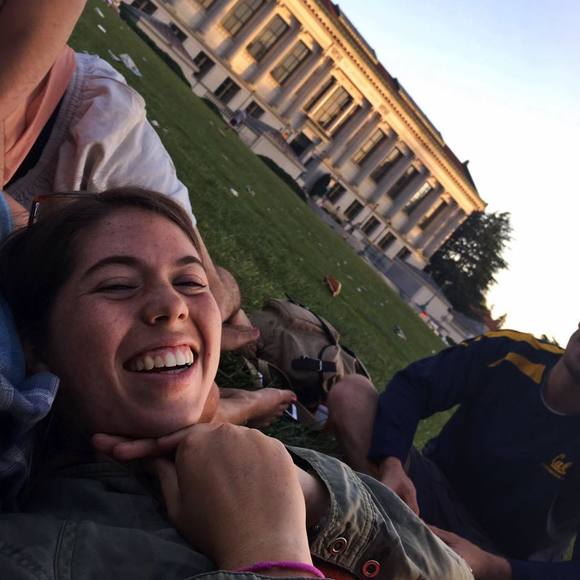 Meet your Posher, Kira - Picture 1 of 1