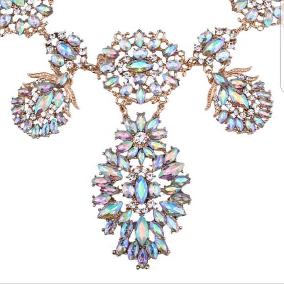 Brand New Stunning Hand Made Statement Necklace - Picture 3 of 3