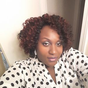 Meet your Posher, Candace