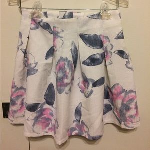 NWT Tobi fit n flare flower skirt XS
