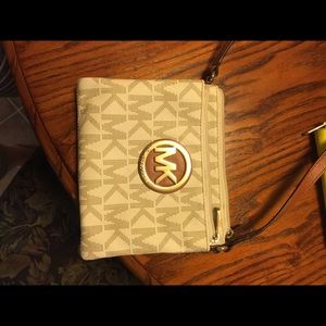 Michael Kors cross body