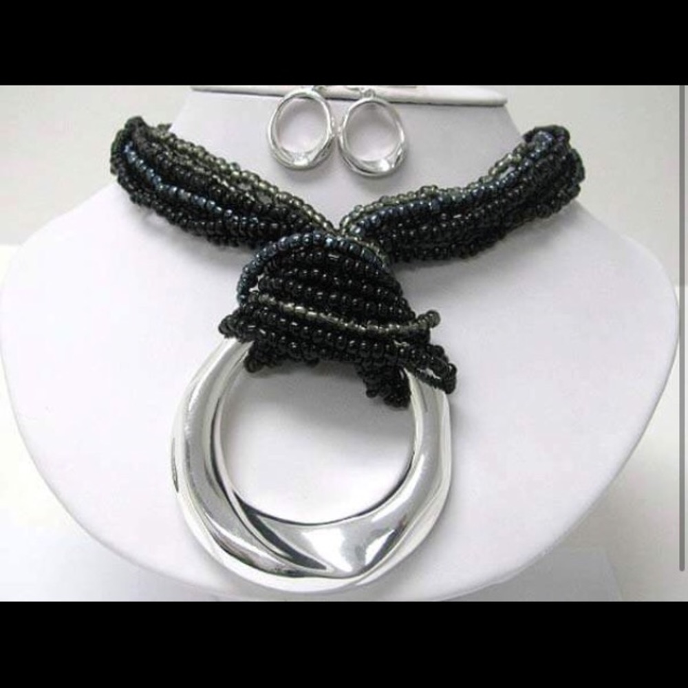 Upscale Black/Silver Knot Statement Necklace Set - image 1