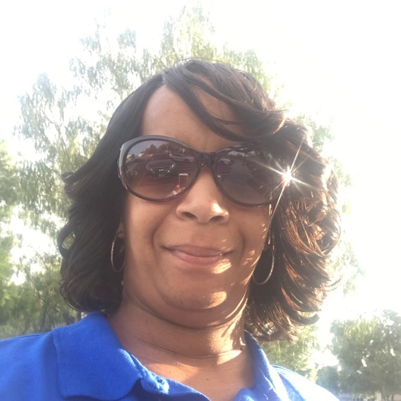 Meet your Posher, Paula - Picture 1 of 1