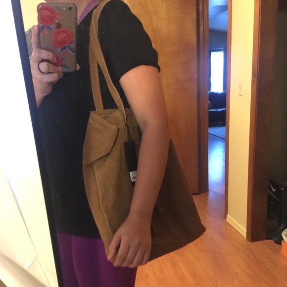 Real suede brown cinch shoulder bag NWT - Picture 4 of 4