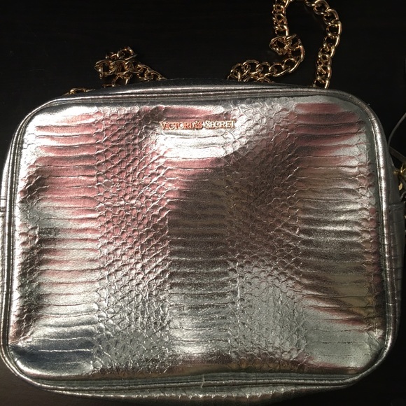 Victoria's Secret purse. - Picture 1 of 3