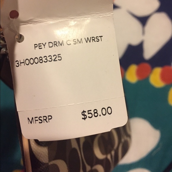 Coach Wristlet Never Used - Given To Me As Gift - Picture 3 of 5