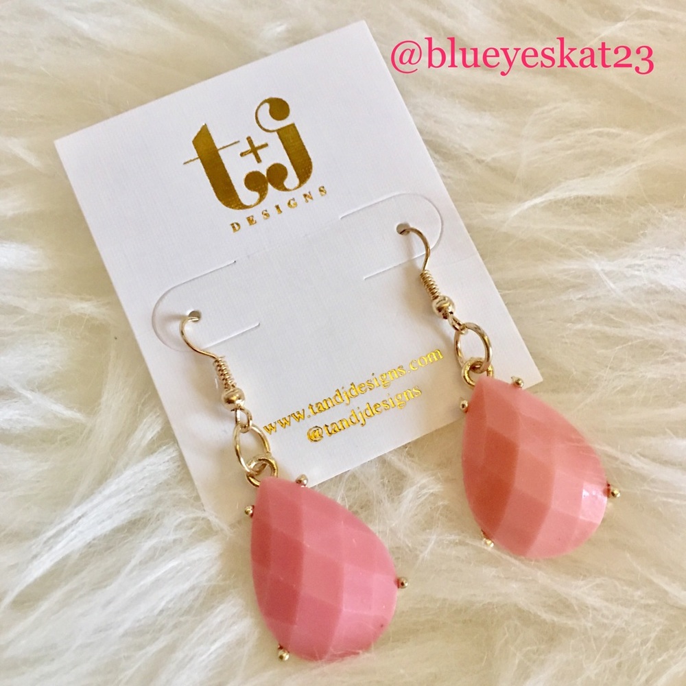 Pink Spring Dangle Earrings (18K Gold-Plated)