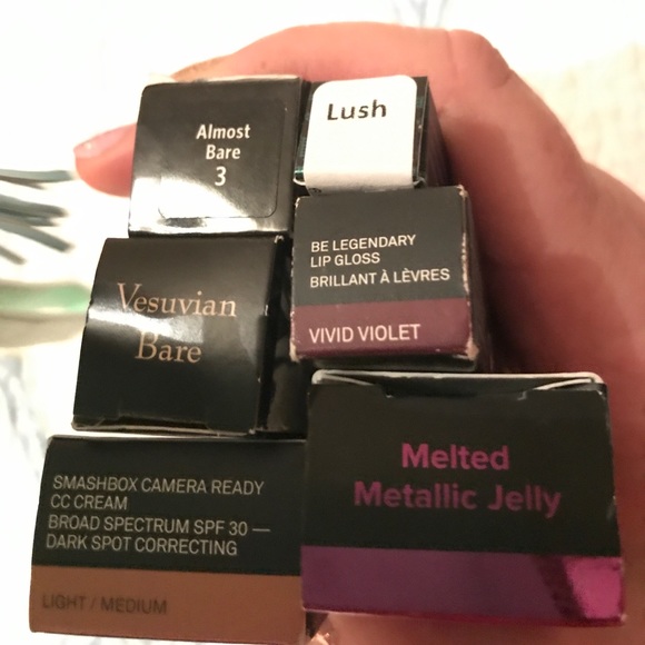 NIB Makeup Bundle - Picture 2 of 6