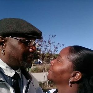 Meet your Posher, Ora