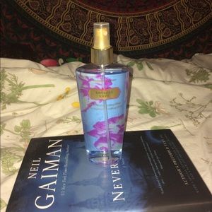 VS endless love fragrance mist