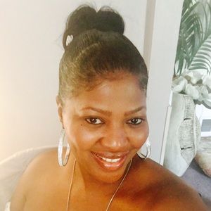 Meet your Posher, Sonya