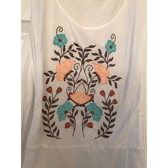 Element Embroidered Tank - Picture 2 of 3