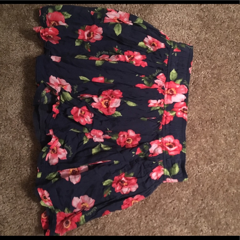 Hollister skirt