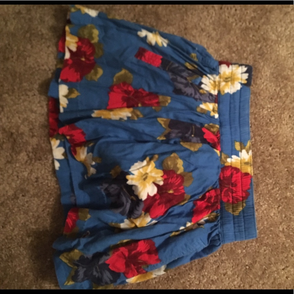 Hollister skirt