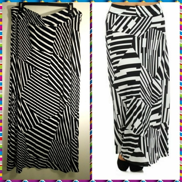 Liz Claiborne Dresses & Skirts - Liz Claiborne Geo maxi skirt *NWOT