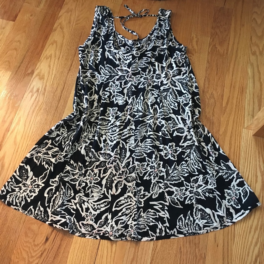 *LAST ONE* Swing Maternity Dress