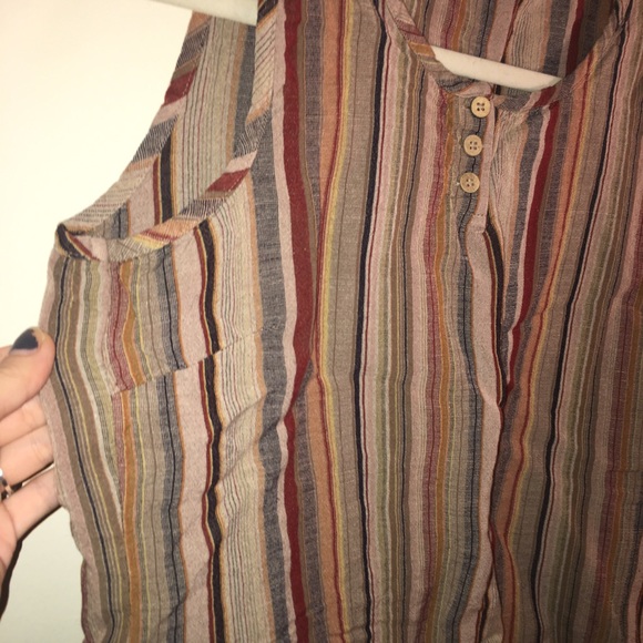 VINTAGE Linen Top - Picture 4 of 4