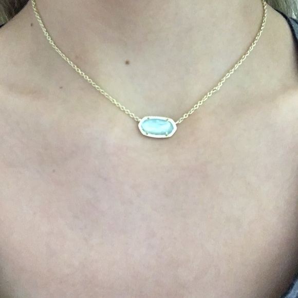 βSOLDβ Kendra Scott Elisa Necklace - Picture 6 of 7