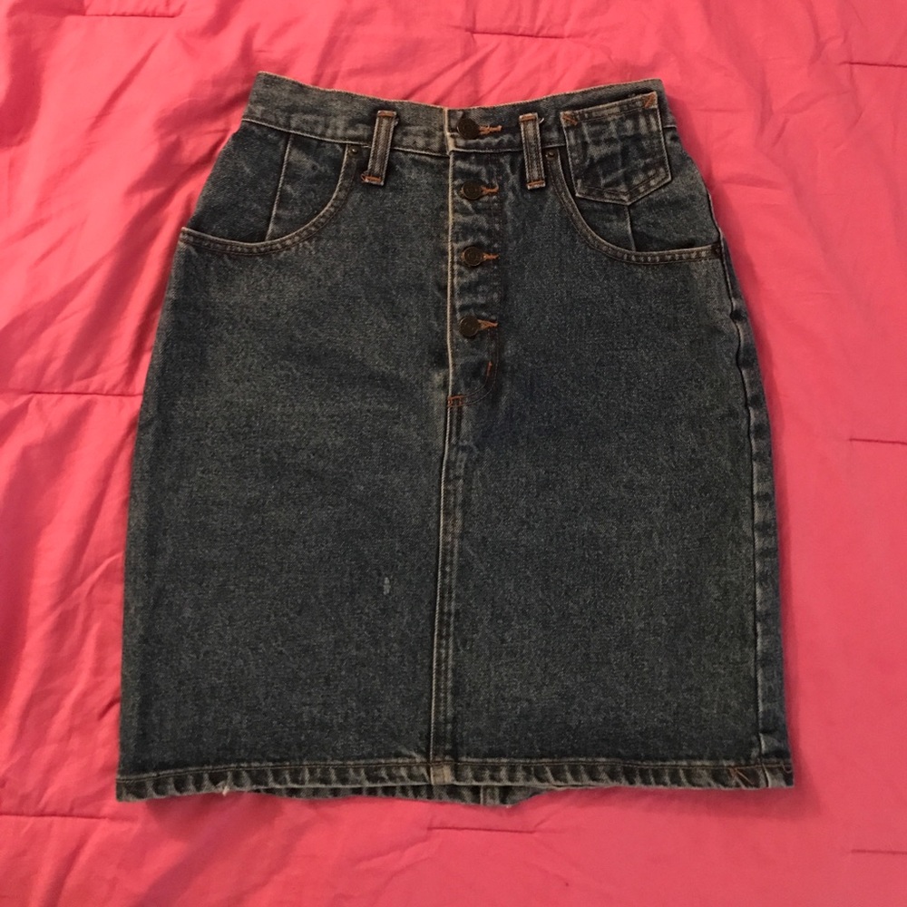 Vintage high waisted denim skirt